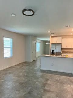 For Rent: $2,600 (3 beds, 2 baths, 1504 Square Feet)