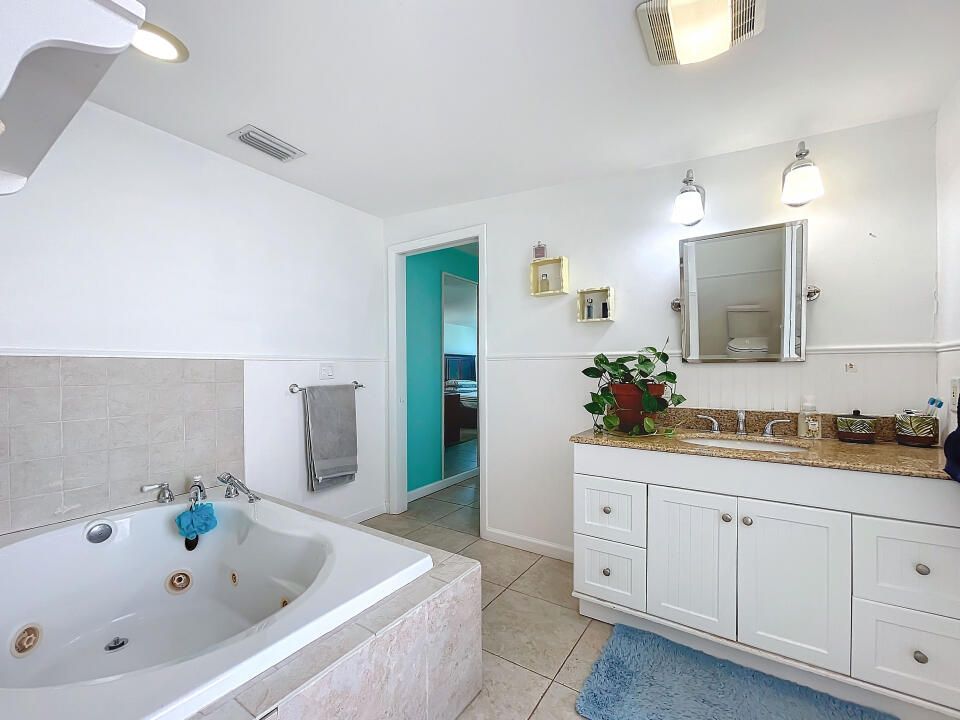 For Sale: $520,000 (4 beds, 2 baths, 1628 Square Feet)