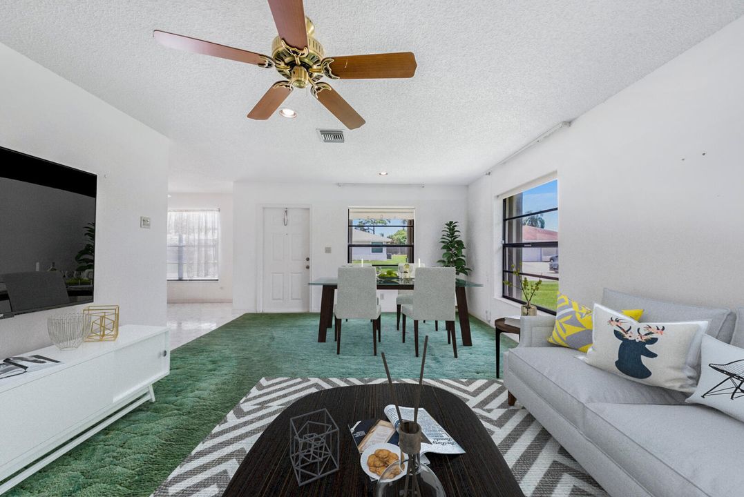 For Sale: $299,900 (2 beds, 2 baths, 1305 Square Feet)