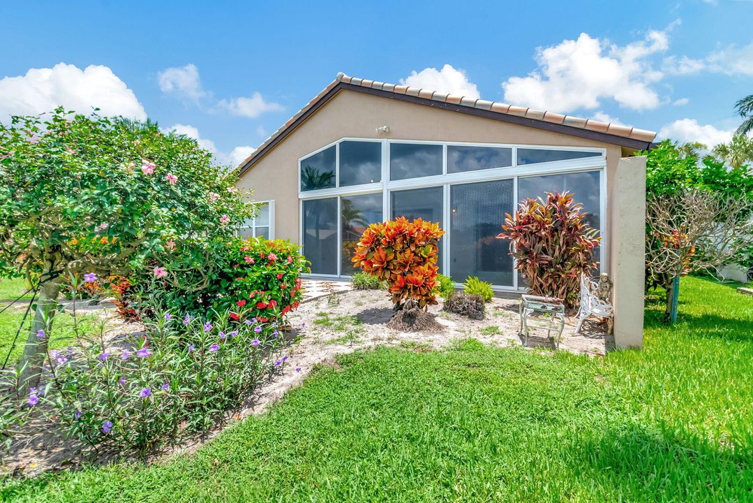 For Sale: $519,000 (3 beds, 2 baths, 2230 Square Feet)