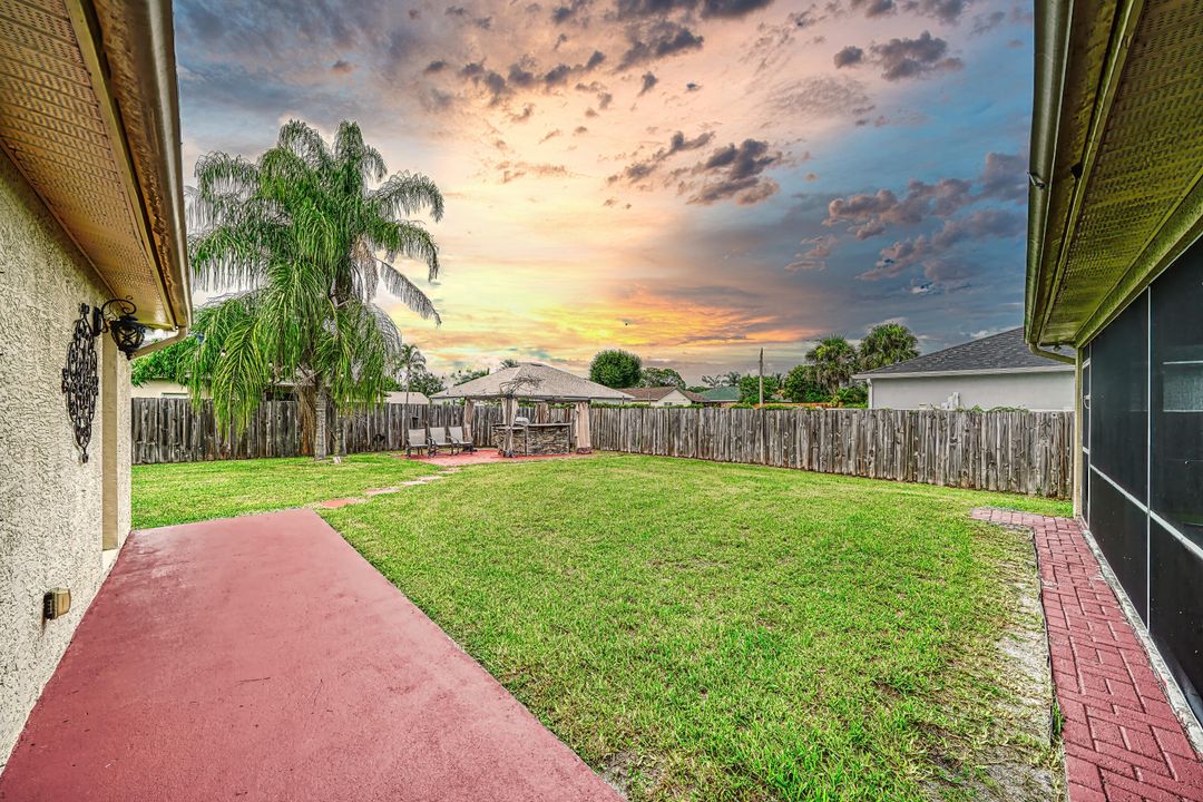 For Sale: $510,000 (4 beds, 3 baths, 2229 Square Feet)