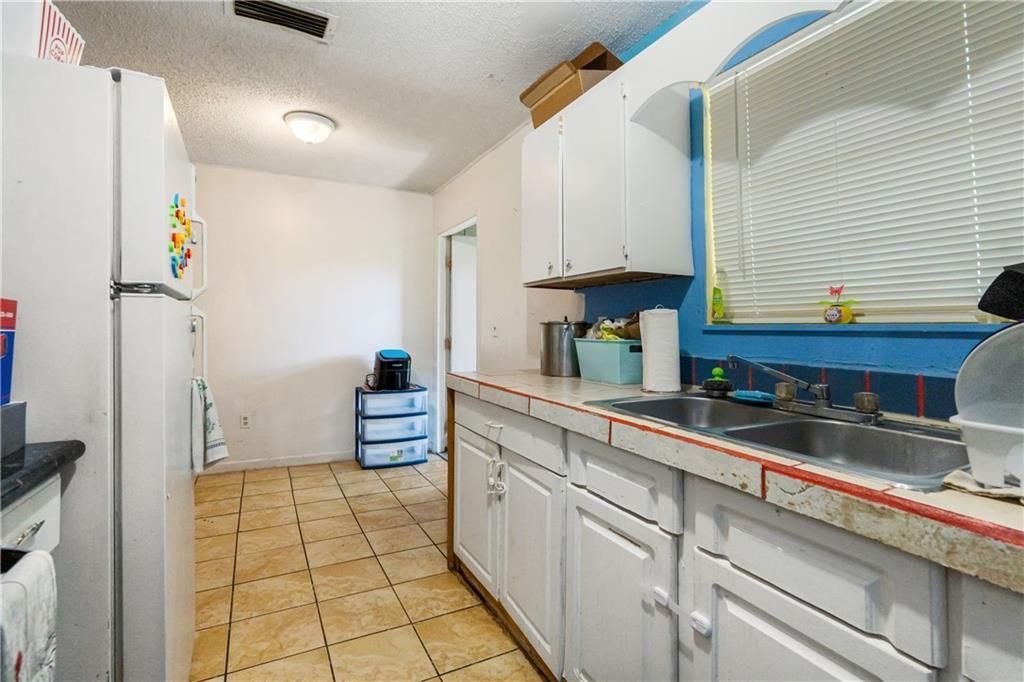 For Sale: $250,000 (0 beds, 0 baths, 1584 Square Feet)