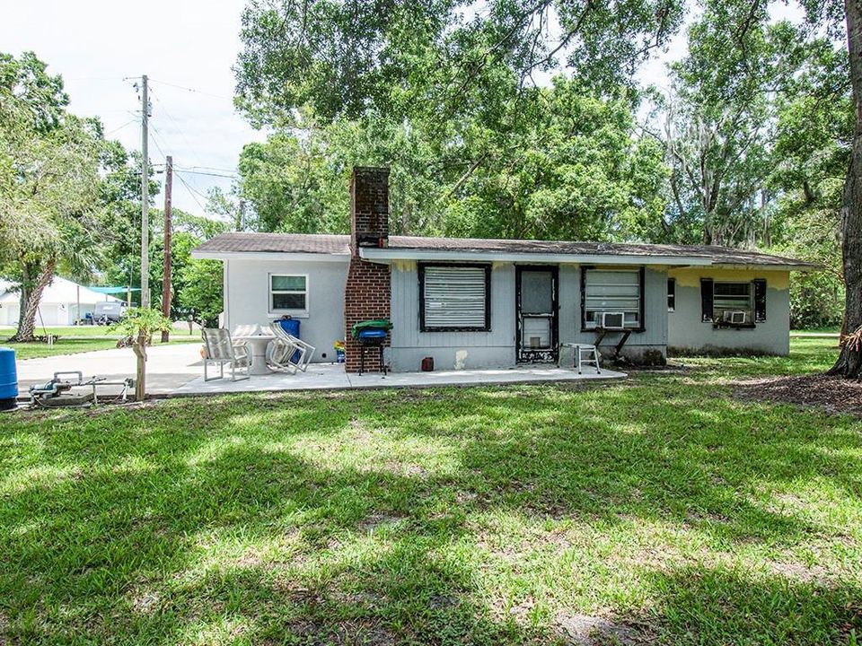 For Sale: $750,000 (3 beds, 1 baths, 1394 Square Feet)