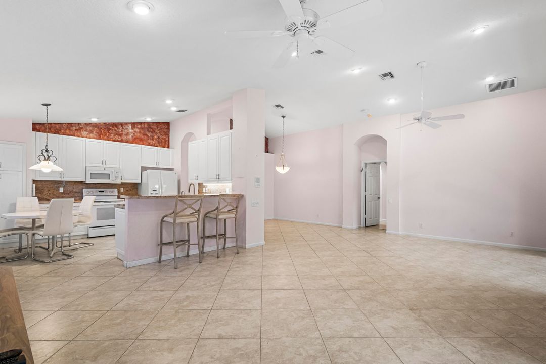 For Sale: $479,000 (3 beds, 2 baths, 2072 Square Feet)
