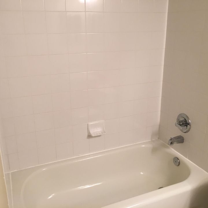 For Rent: $1,900 (2 beds, 2 baths, 1033 Square Feet)