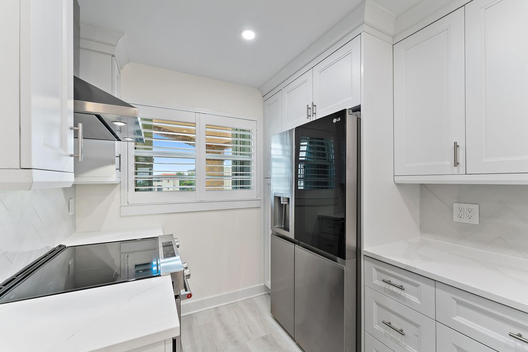 For Sale: $499,900 (2 beds, 2 baths, 1200 Square Feet)