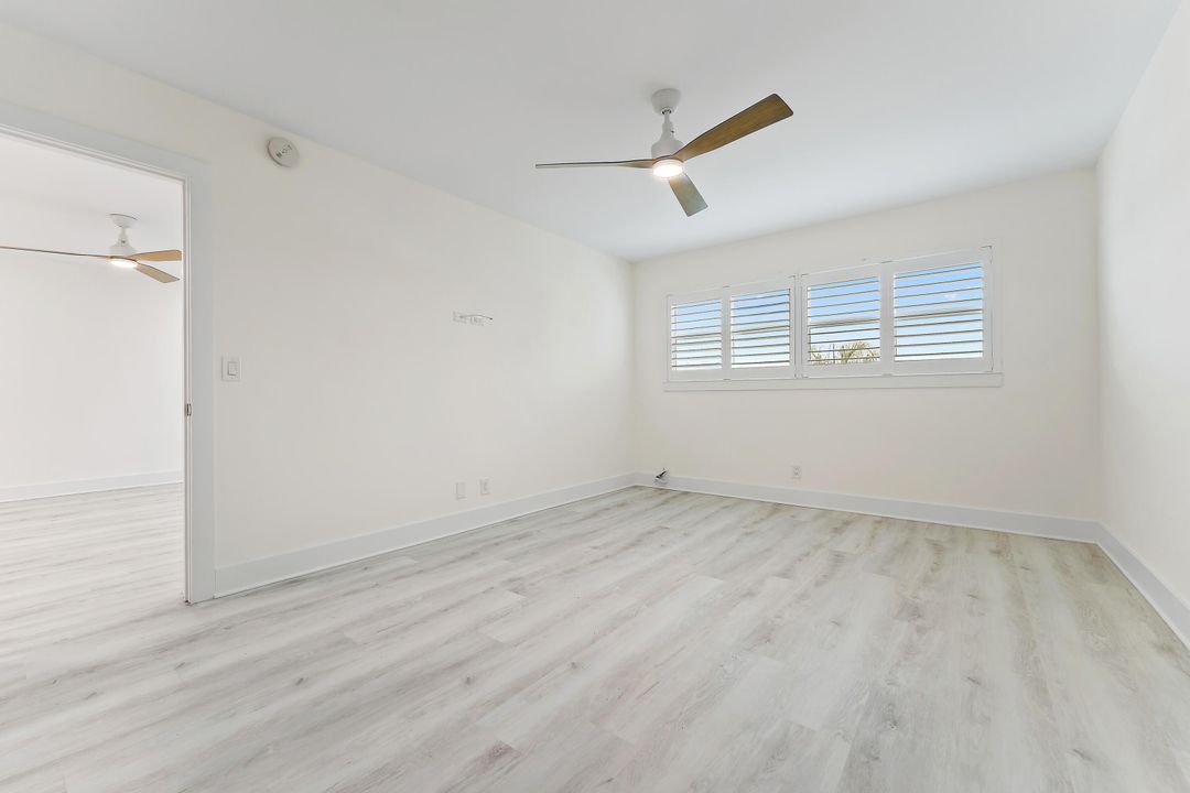 For Sale: $499,900 (2 beds, 2 baths, 1200 Square Feet)