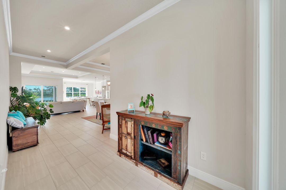 For Sale: $1,299,000 (3 beds, 2 baths, 2668 Square Feet)