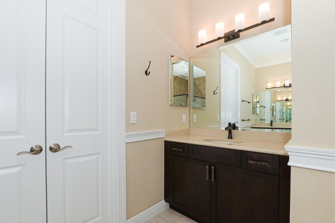 For Sale: $519,000 (2 beds, 2 baths, 1834 Square Feet)