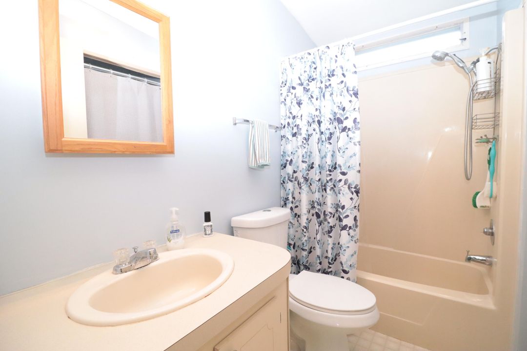 For Sale: $189,000 (2 beds, 2 baths, 1286 Square Feet)