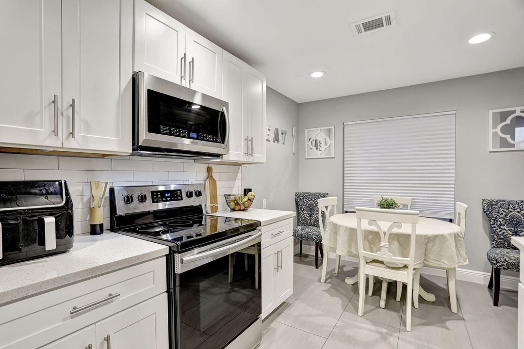 For Sale: $435,000 (3 beds, 2 baths, 1478 Square Feet)