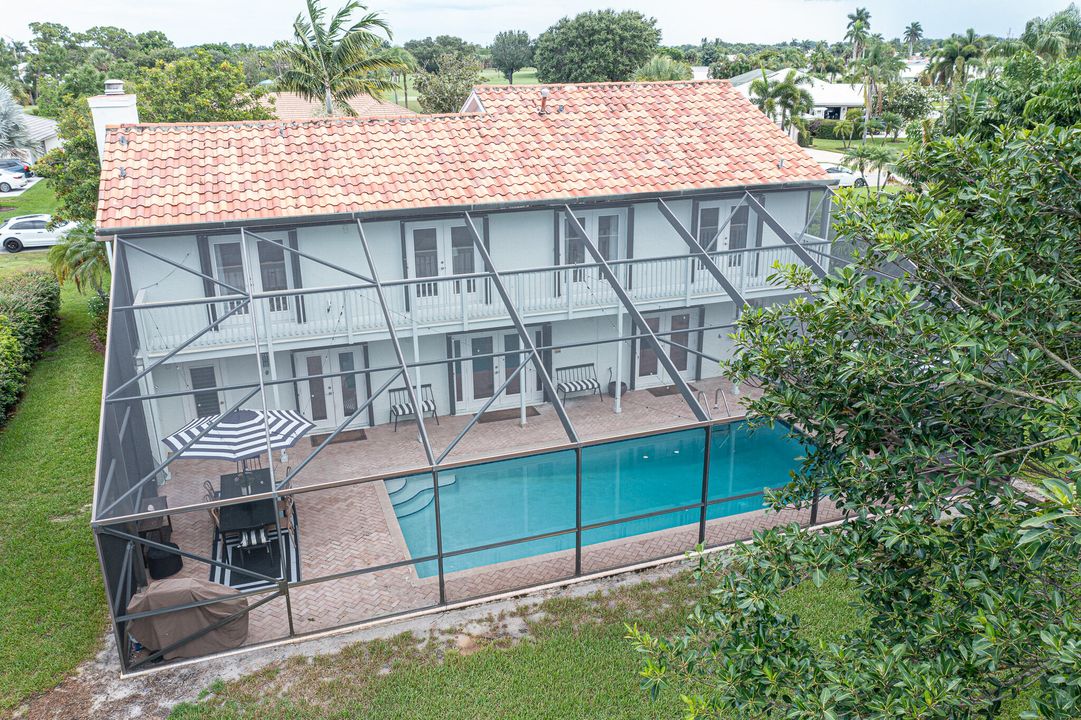 En Venta: $925,000 (5 camas, 3 baños, 3074 Pies cuadrados)