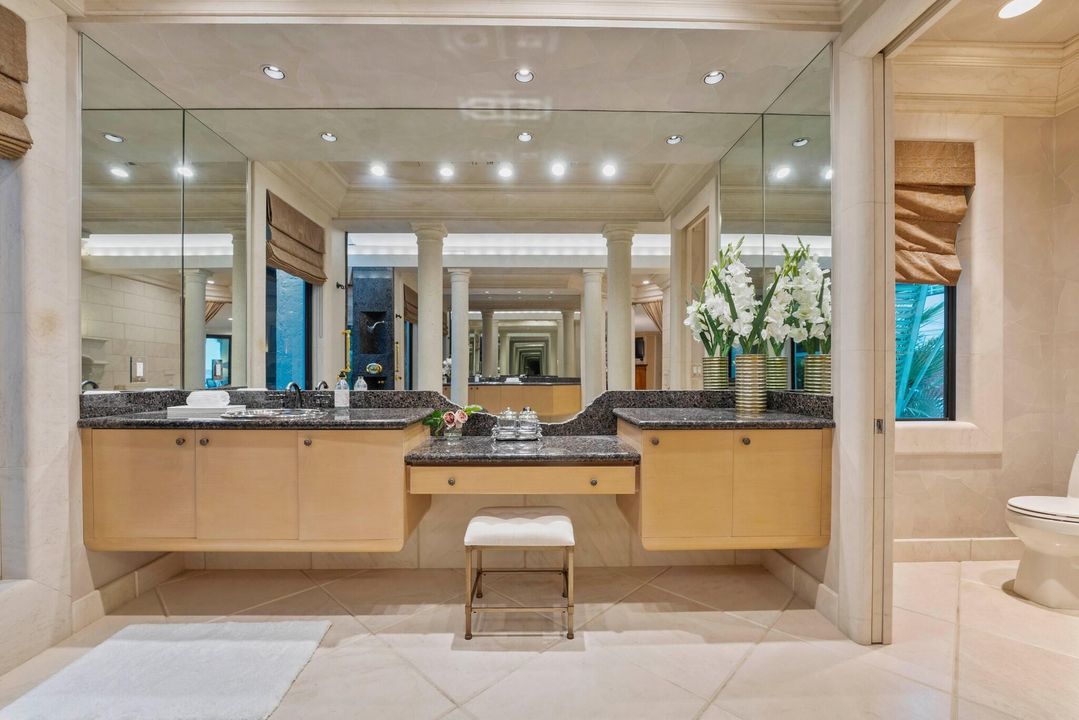 For Sale: $7,750,000 (6 beds, 7 baths, 7767 Square Feet)