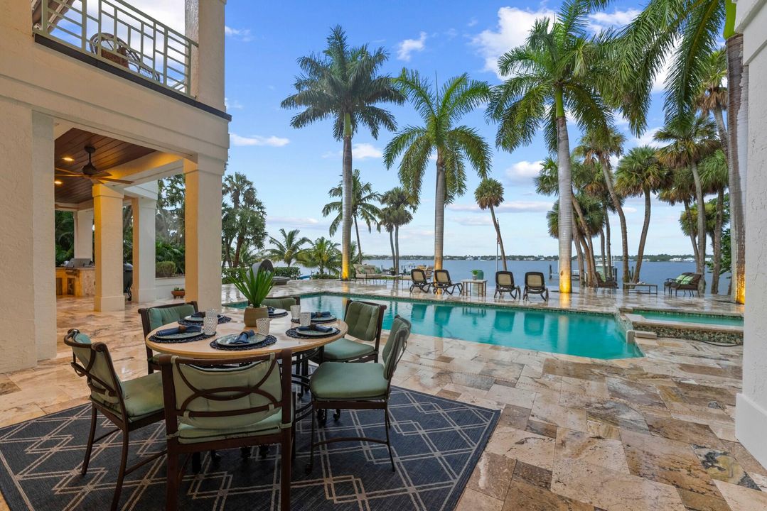 For Sale: $7,750,000 (6 beds, 7 baths, 7767 Square Feet)