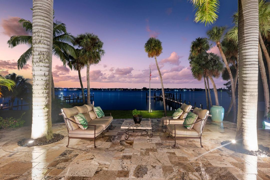 For Sale: $7,750,000 (6 beds, 7 baths, 7767 Square Feet)