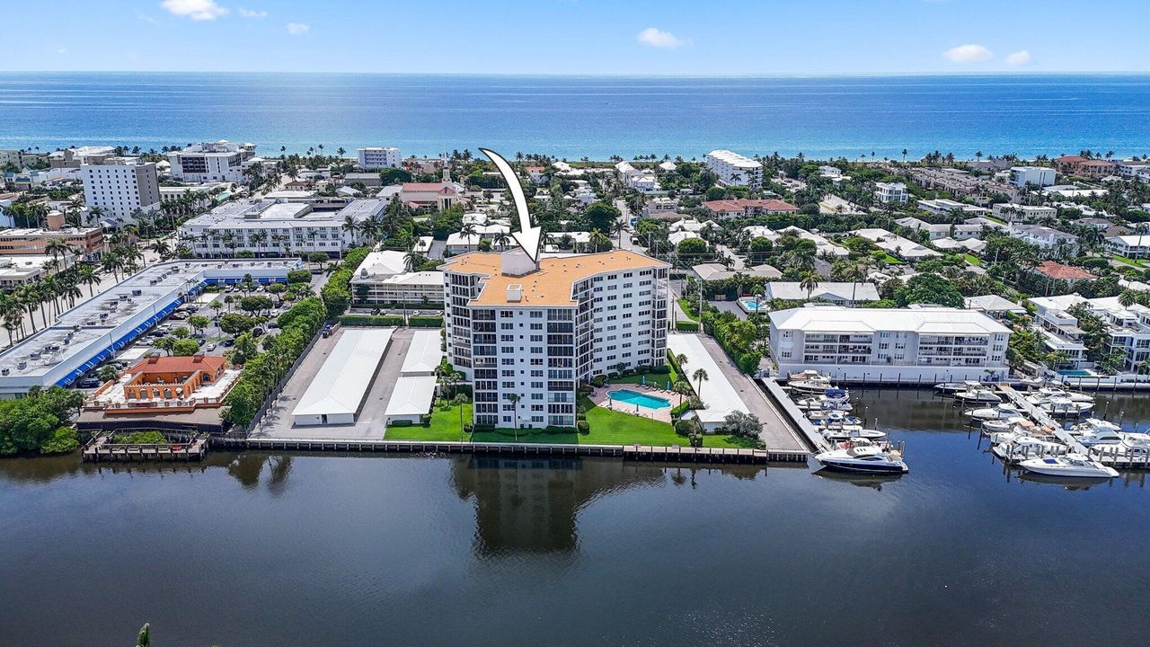 For Sale: $875,000 (2 beds, 2 baths, 1515 Square Feet)