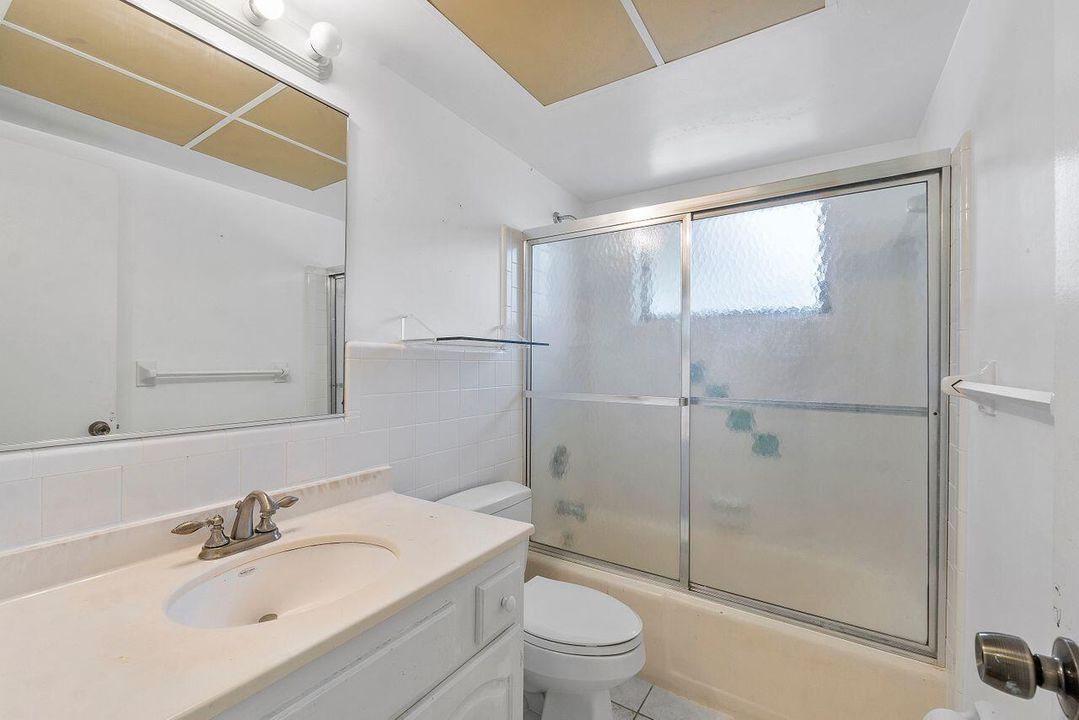 待售: $1,150,000 (2 贝兹, 2 浴室, 1245 平方英尺)