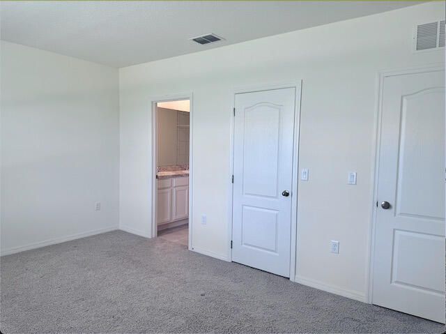 For Rent: $2,150 (3 beds, 2 baths, 1692 Square Feet)