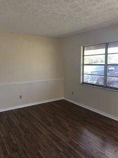 For Rent: $1,700 (3 beds, 2 baths, 1125 Square Feet)