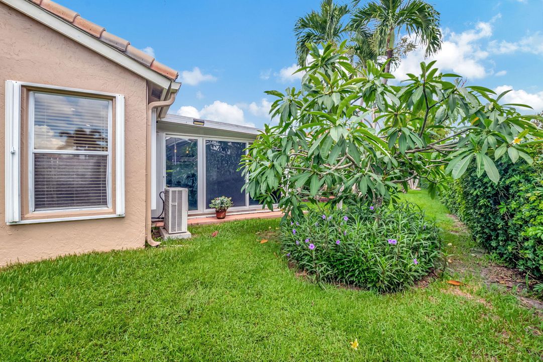 For Sale: $599,000 (3 beds, 2 baths, 2315 Square Feet)