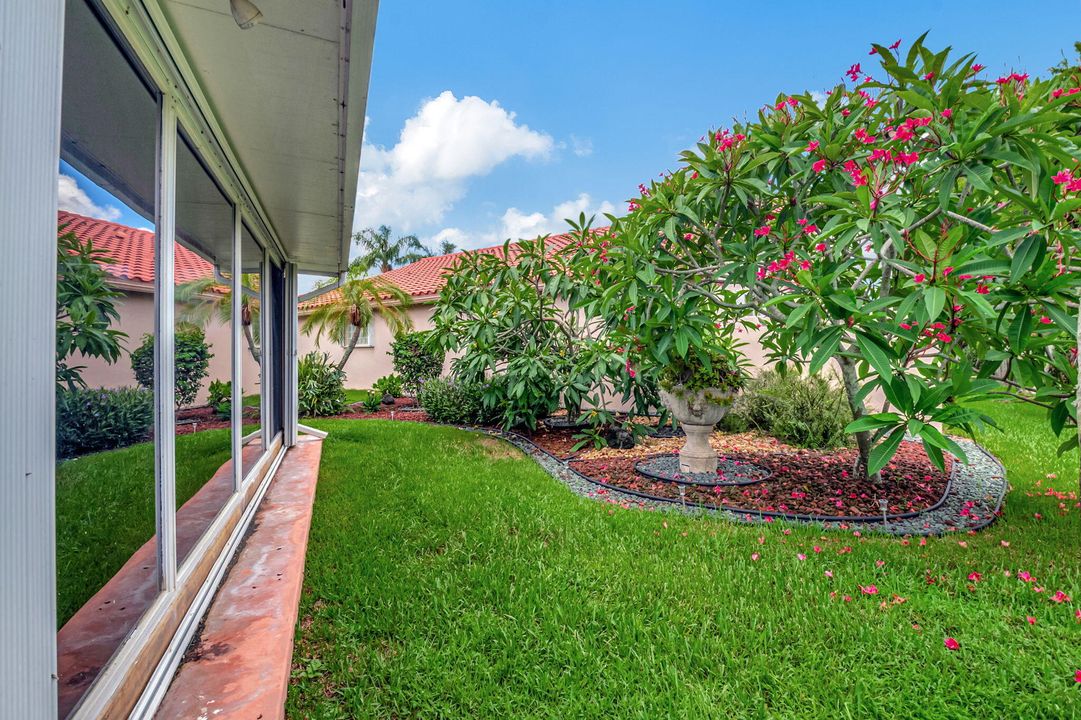 For Sale: $599,000 (3 beds, 2 baths, 2315 Square Feet)