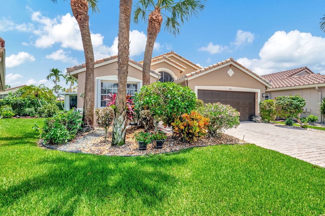 For Sale: $599,000 (3 beds, 2 baths, 2315 Square Feet)