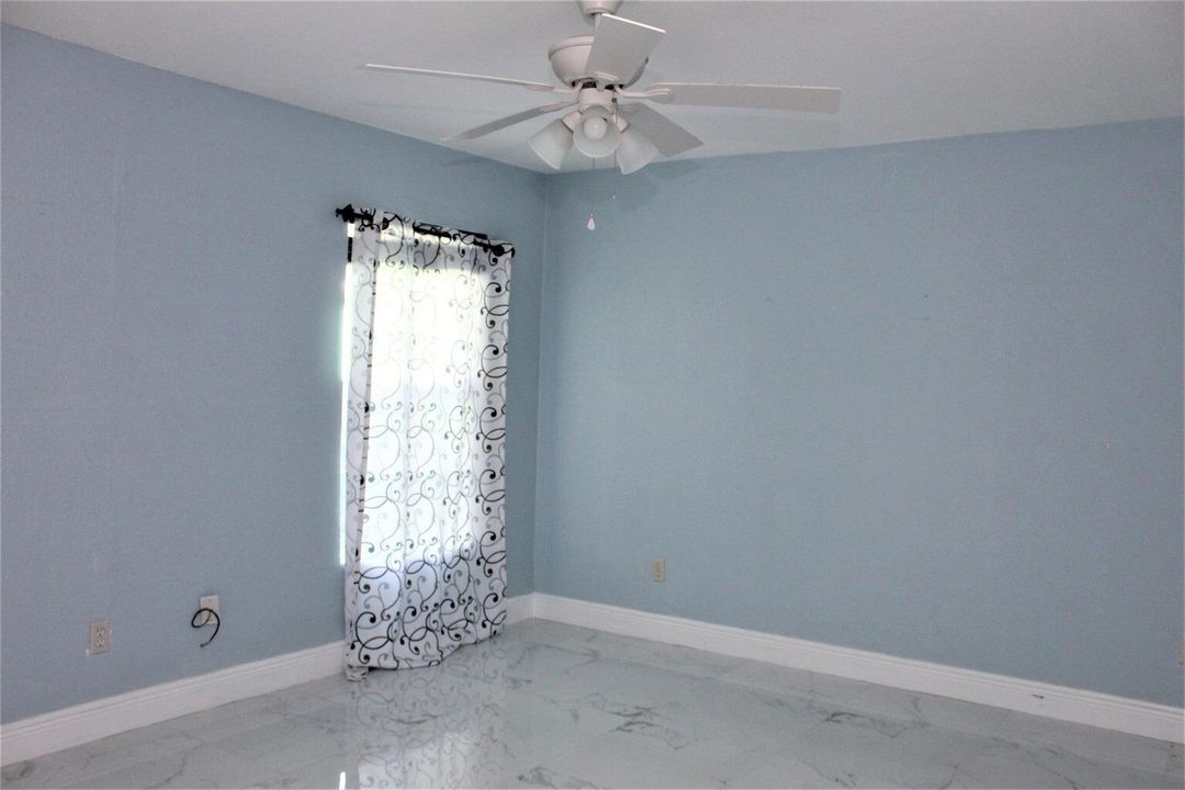 For Rent: $3,000 (3 beds, 2 baths, 1852 Square Feet)