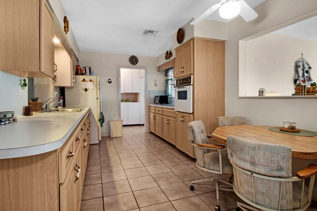 For Sale: $569,000 (3 beds, 2 baths, 1774 Square Feet)