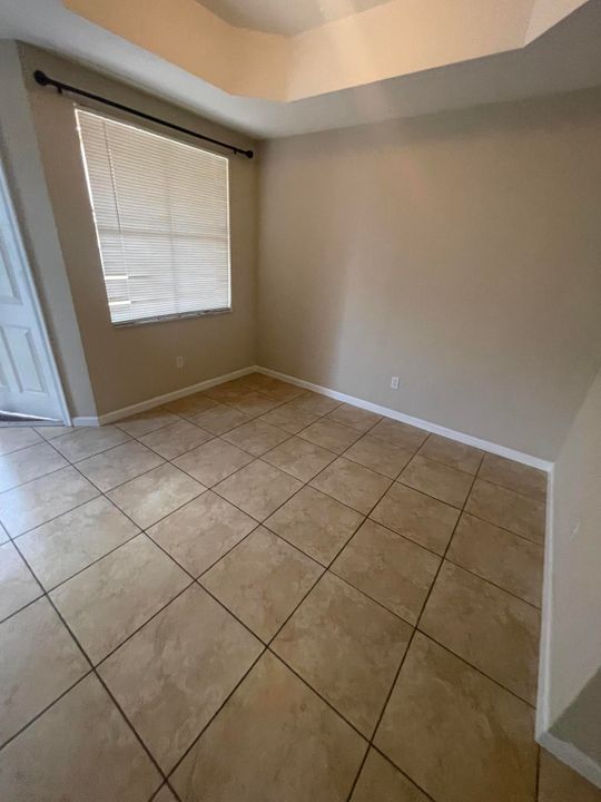 For Rent: $2,100 (2 beds, 2 baths, 1086 Square Feet)