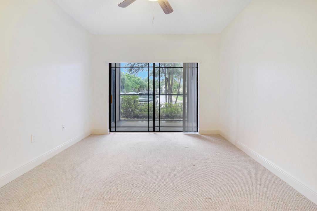 For Sale: $335,000 (2 beds, 2 baths, 1092 Square Feet)