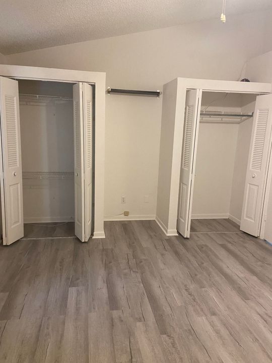 For Rent: $2,500 (1 beds, 1 baths, 1120 Square Feet)