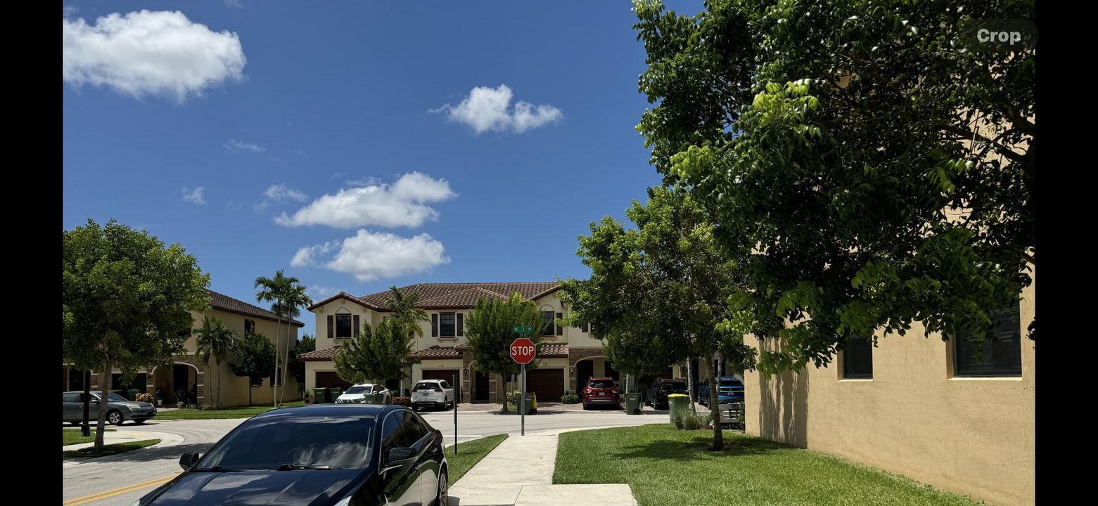 For Sale: $410,000 (3 beds, 2 baths, 1565 Square Feet)