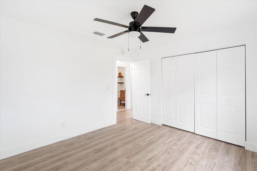 For Sale: $359,900 (2 beds, 2 baths, 936 Square Feet)