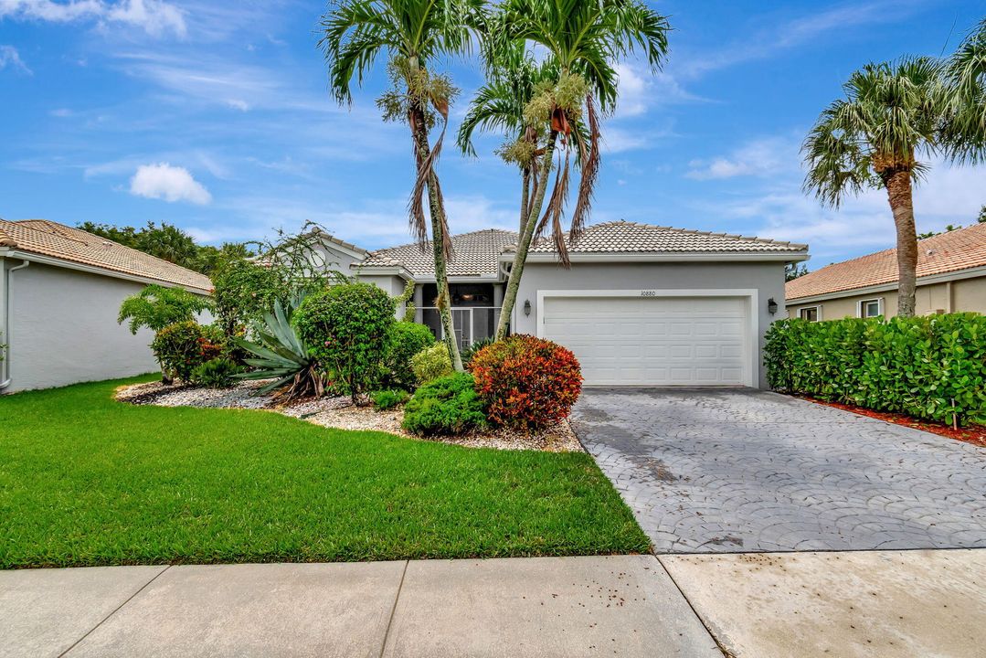 For Sale: $534,000 (3 beds, 2 baths, 2044 Square Feet)