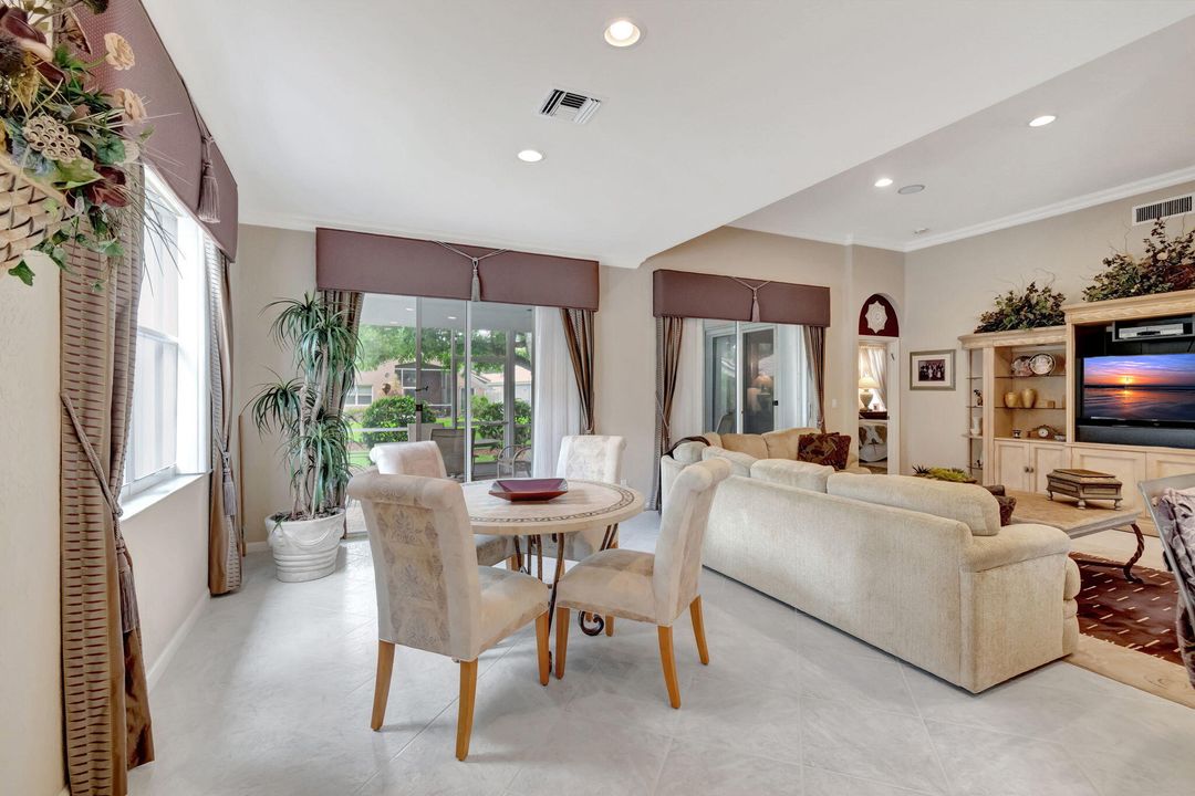 For Sale: $749,000 (3 beds, 2 baths, 2284 Square Feet)