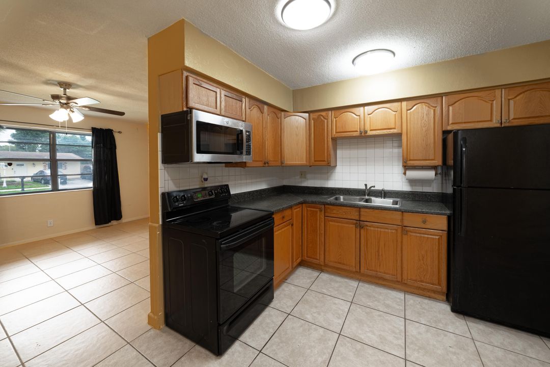 For Rent: $2,750 (3 beds, 2 baths, 1147 Square Feet)