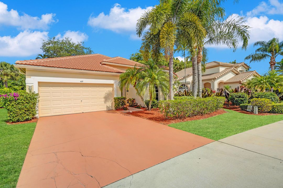 For Sale: $675,000 (3 beds, 2 baths, 1767 Square Feet)