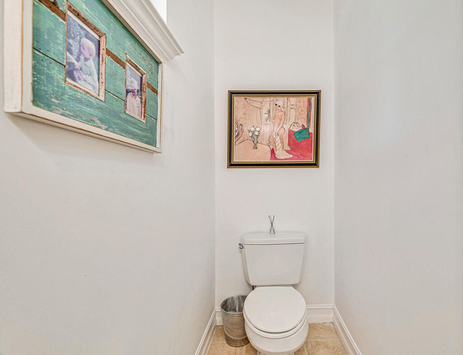 出租: $3,900 (2 贝兹, 2 浴室, 1596 平方英尺)