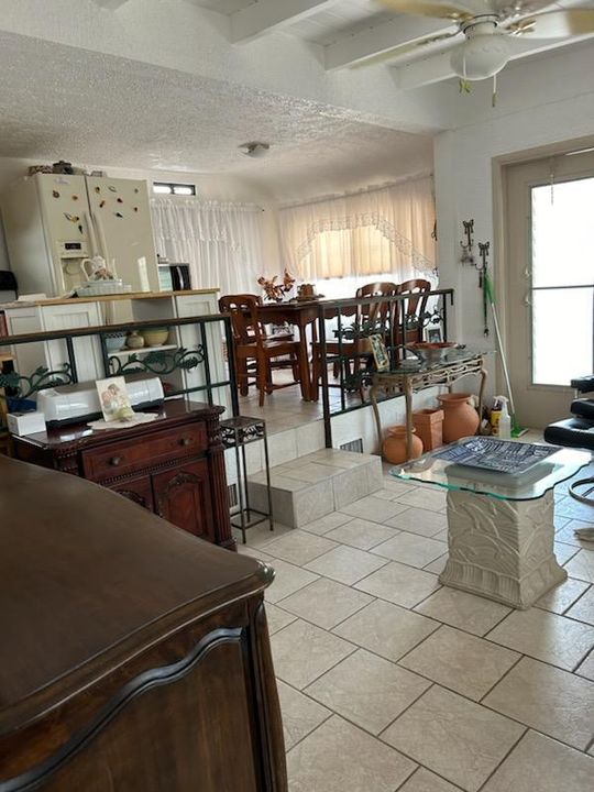 For Sale: $168,888 (2 beds, 1 baths, 524 Square Feet)