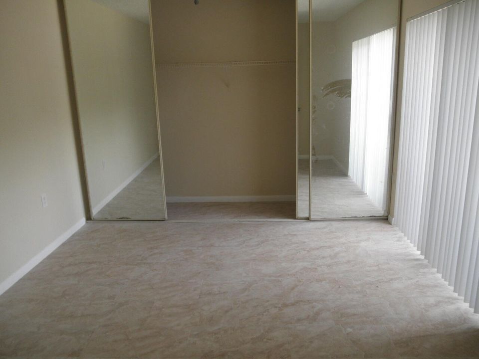 For Rent: $2,000 (2 beds, 2 baths, 1236 Square Feet)