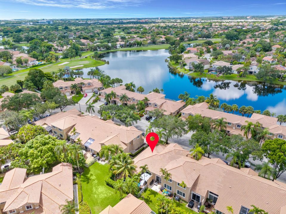 For Sale: $595,000 (3 beds, 2 baths, 1292 Square Feet)