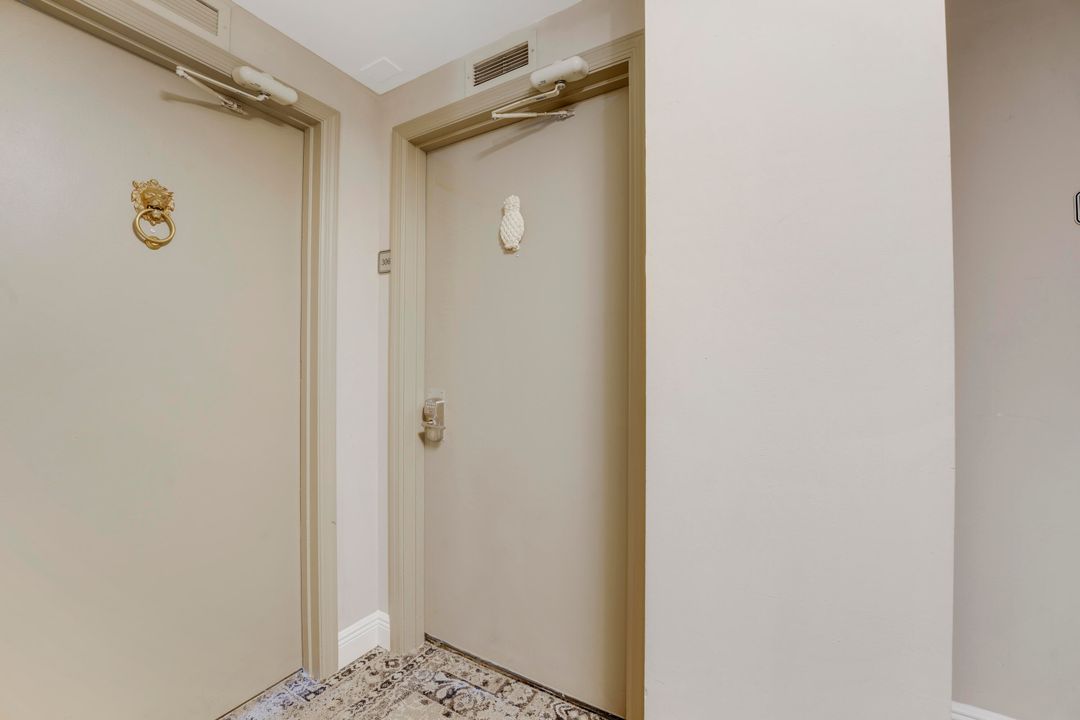 For Sale: $315,000 (2 beds, 2 baths, 1162 Square Feet)