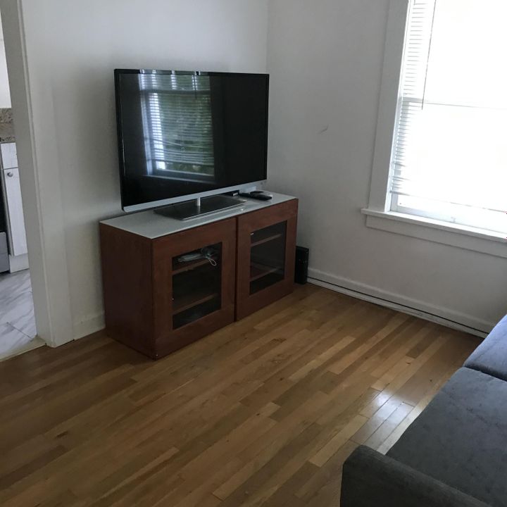 For Rent: $1,675 (1 beds, 1 baths, 500 Square Feet)