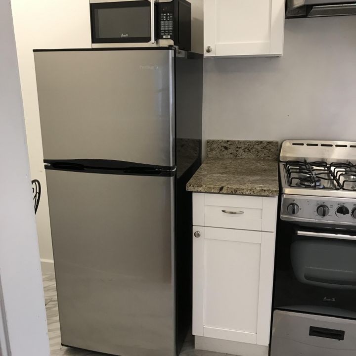 For Rent: $1,675 (1 beds, 1 baths, 500 Square Feet)