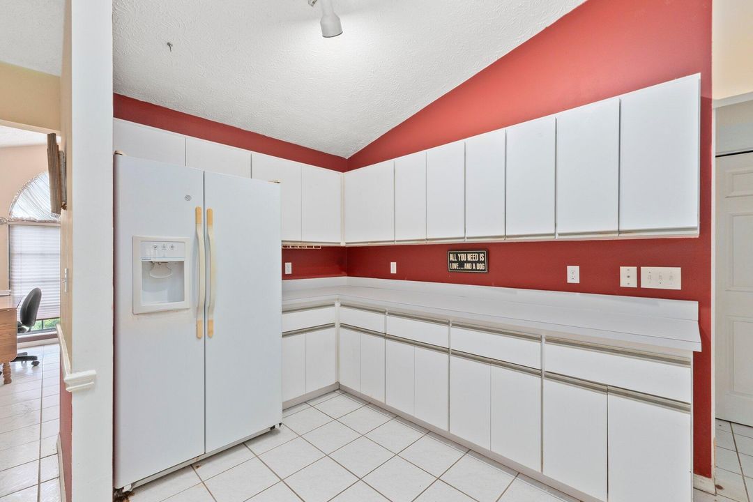 For Sale: $315,000 (3 beds, 2 baths, 1846 Square Feet)