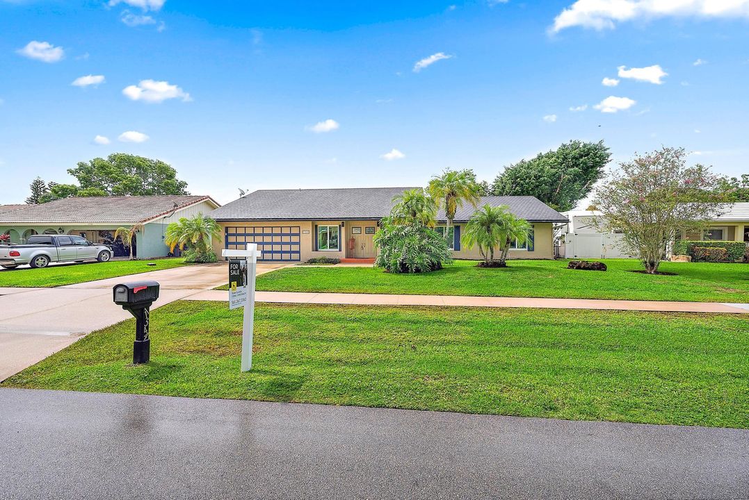 For Sale: $710,000 (4 beds, 3 baths, 2629 Square Feet)