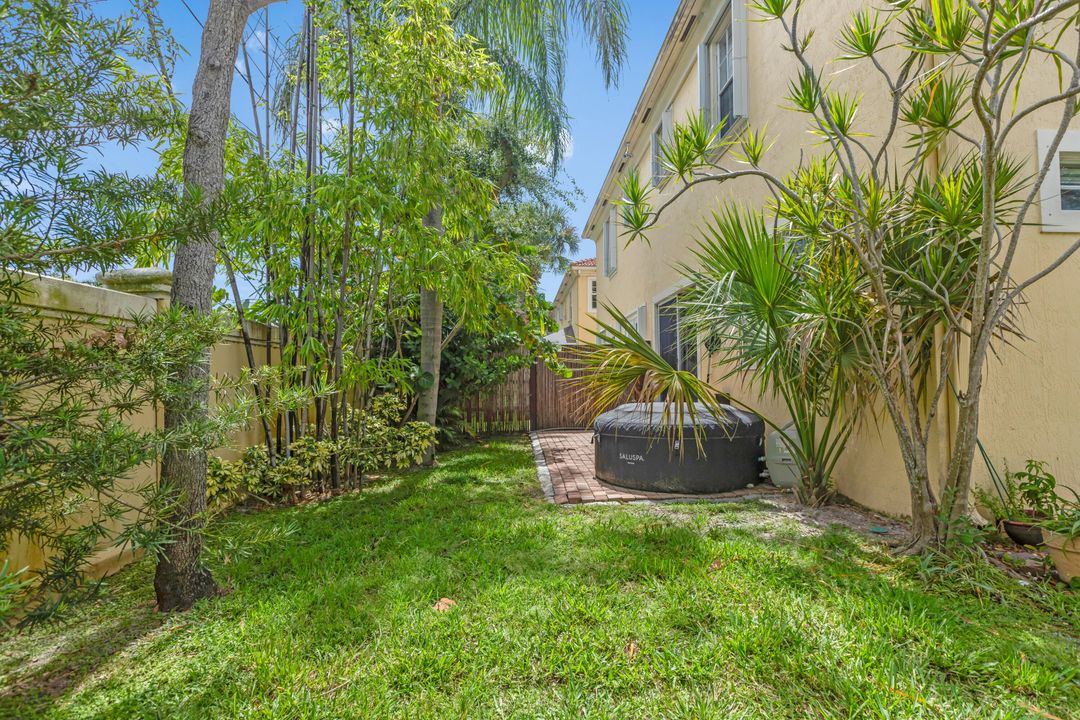 For Sale: $425,000 (3 beds, 2 baths, 1854 Square Feet)