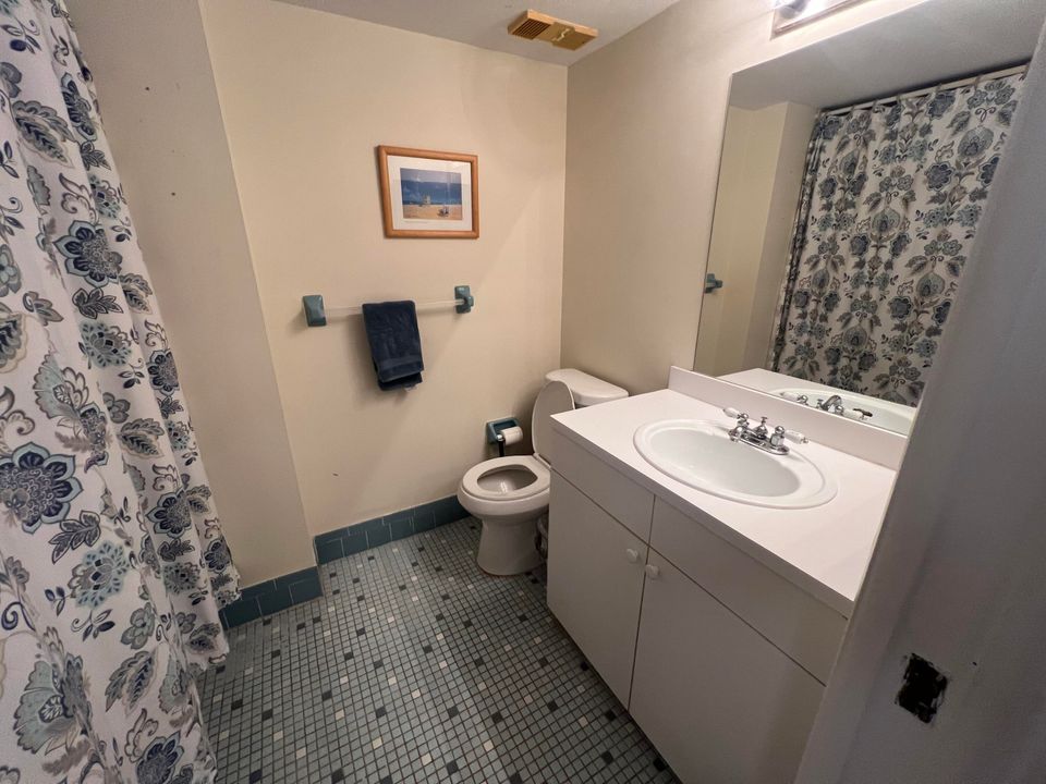 出租: $2,400 (2 贝兹, 2 浴室, 1175 平方英尺)