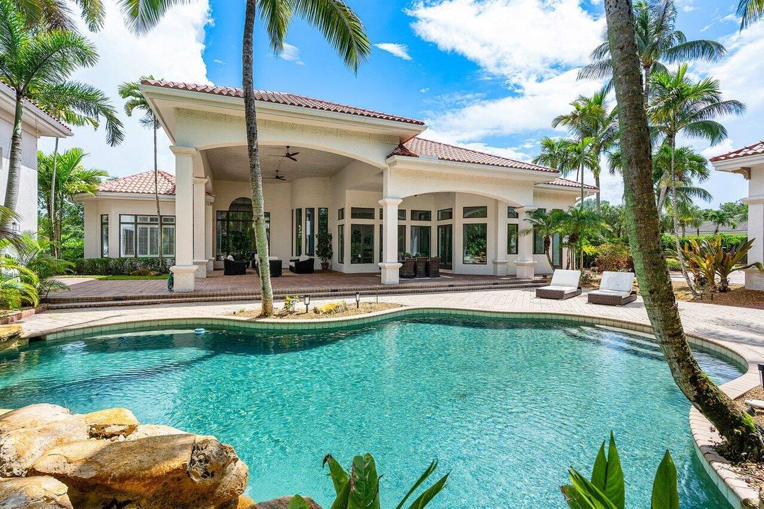 For Sale: $4,999,000 (8 beds, 7 baths, 9100 Square Feet)