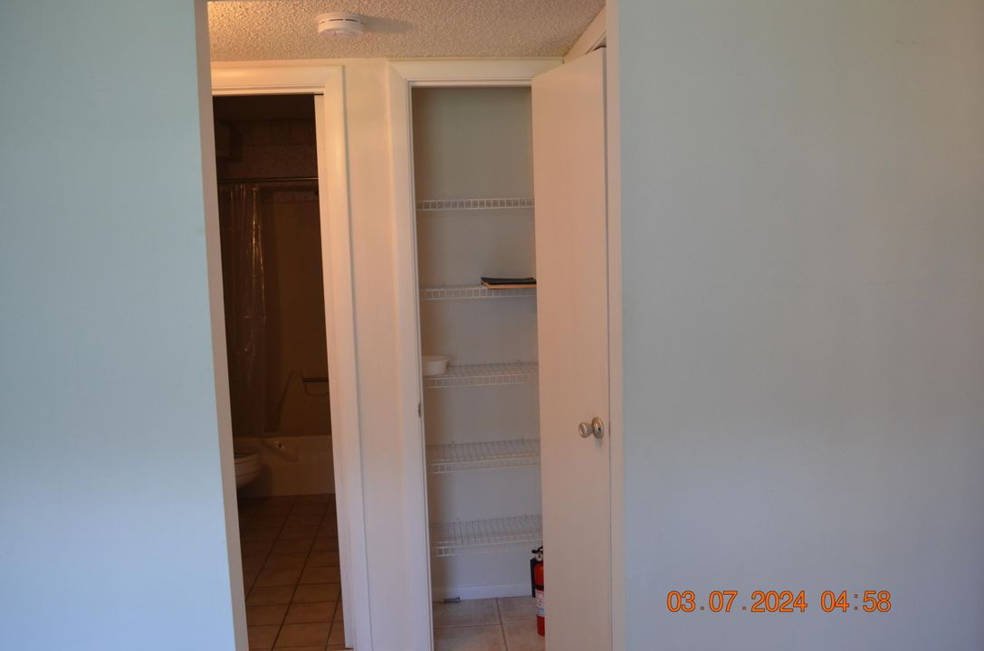 For Sale: $189,000 (2 beds, 2 baths, 1080 Square Feet)